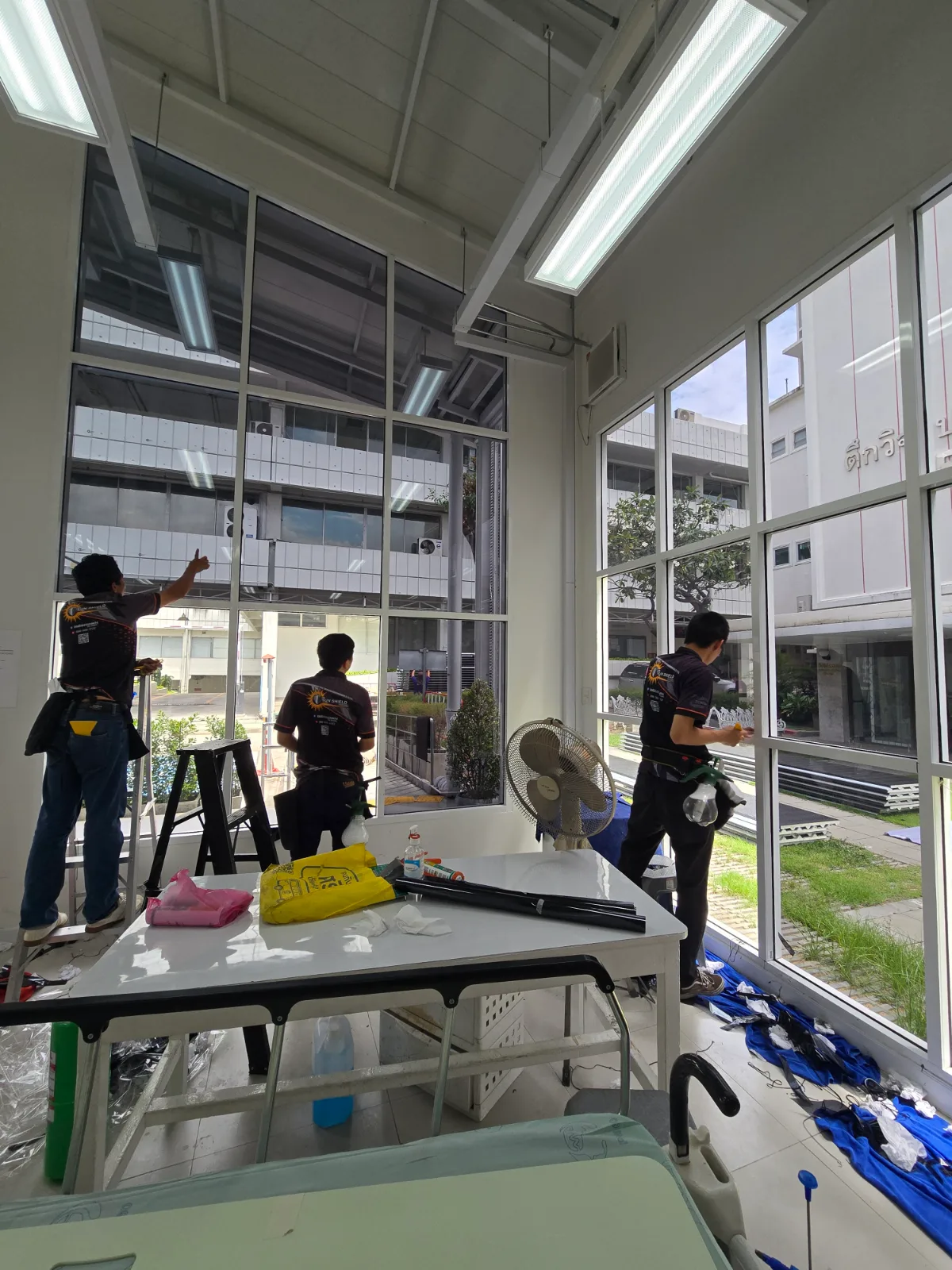 ผลงานติดตั้งฟิล์มกรองแสงโดยทีมช่าง SUNSHIELD FILM